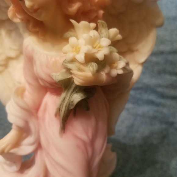 Seraphim Classics Easter Angel - Picture 4 of 9